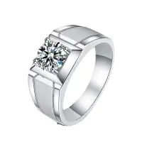 在飛比找Yahoo!奇摩拍賣優惠-正品莫戒指純銀人工鑽石戒指一克拉高檔男士鑽戒仿真可調整