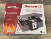 BRAND NEW Honeywell FIREPROOF SAFE Document Box Fire Protector A4 Lock Key