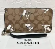 COACH x PEANUTS Long Zip Wallet Snoopy Woodstock Multi Signature outlet Brown