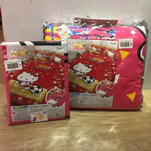 HELLO KITTY 世界足球 單人 雙人 床包 枕頭套 薄被套 涼被 兩用被 兒童午睡枕 枕頭 正式授權 台灣製 紅