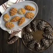 Nordic Ware Cakelet Pan | Woodland