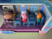 PEPPA PIG CLASSROOM PLAYSET NEW TOY