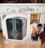 Harry Potter Slytherin Mini Fridge Chilling 6 Cans New In Box