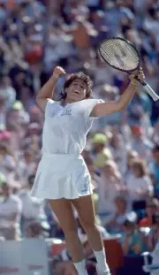 Gabriela Sabatini of Argentina celebrates after defeating Steffi G- Old Photo 3