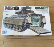 [TAMIYA]1/35 M2 BRADLEY Plastic model
