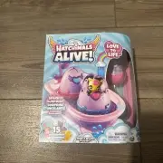 New Hatchimals Alive Sparkly Surprise Make a Splash Playset with 15 Accessories