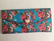 Plastic Trifold Wallet Blue & Floral Pink Roses, Heart Snap Button Closure