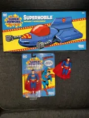 2022 McFarlane, Super Powers SUPERMAN & SUPERMOBILE Plus 1 Loose Superman Figure