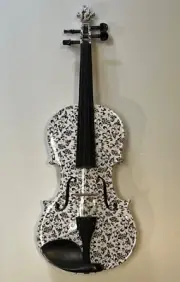 Kinglos "B/W Flora 2" Acoustic 4/4 Violin Outfit - Model