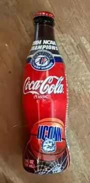 Coca-Cola 8oz Bottle UCONN Huskies 2004 NCAA Champions