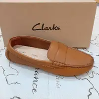 在飛比找蝦皮購物優惠-Clarks 女帆船休閒鞋 47865棕