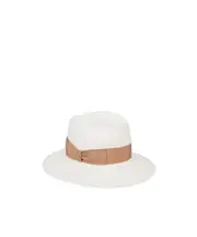 Juliet Panama hat M White