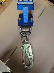 SELLSTROM/ RTC 2000 SERIES CLIMB-RITE DOUBLE LOCKING SNAP-HOOK FALL PROTECTION