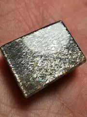 Rainbow lattice Sunstone cut and polished 42