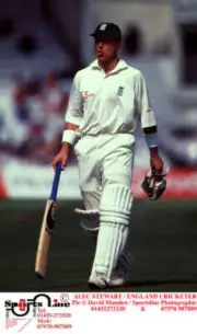 Alec Stewart England Cricketer Old Player Cricket Photo 11
