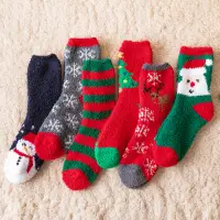 在飛比找蝦皮商城優惠-大唐襪業 D376女秋冬季保暖可愛聖誕地板襪卡通半邊絨中筒睡