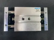 FESTO 159959 DPZJ-25-10-P-A-S2 DUAL PISTON ROD CYLINDER PNEUMATIC