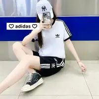 在飛比找Yahoo!奇摩拍賣優惠-Adidas愛迪達 三葉草情侶運動服 女夏季新款休閒短褲套裝