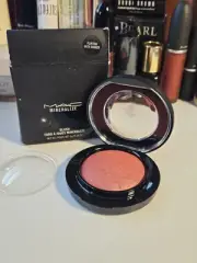 MAC Mineralize Blush FLIRTING WITH DANGER 0.14 oz NIB