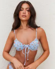 [Kaiami] Kaiami Women's Paisleigh Underwire Bikini Top in Powder Blue Size 8 8 Powder Blue
