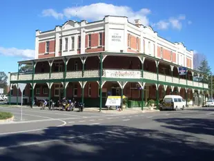 獵人谷尼特飯店The Neath Hotel Hunter Valley