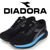 在飛比找蝦皮購物優惠-DIADORA 男鞋 輕量透氣 回彈緩震 氣墊乳膠鞋墊 專業