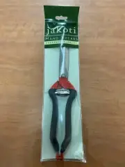 Jakoti Hand Shears: Sheep shearing, cattle tail trimming and garden care.