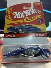 HOT WHEELS CLASSICS W-OOZIE MOTORCYCLE