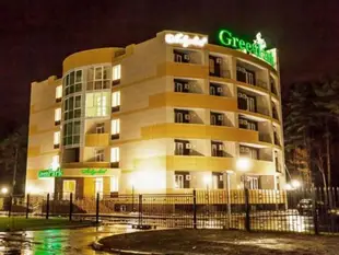 卡盧加綠色公園酒店
