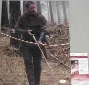 RUSSELL CROWE 'ROBIN HOOD' Hand Signed 11'x14' Photo +JSA COA*BUY 100% Genuine*