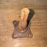 NOS AMC Spindle 1960-1967 American Classic Marlin Rebel Ambassador V8