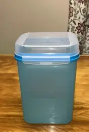 TUPPERWARE Modular Mate Square Aqua Easy Open Lid NEW-23 Cup Bread Cookies Snack