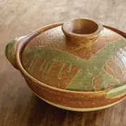 Nagatanien Iga donabe, earthenware pot, Iga glaze