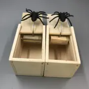 1 Pc Scare Box Wooden Prank Trick Scaring Toy Spider Worm Gag Toys Joke