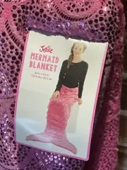 NWT JUSTICE GIRLS PINK MERMAID TAIL BLANKET SOFT PLUSH 60 X 25" BLANKET