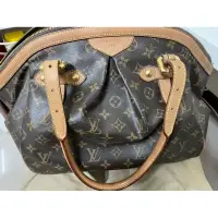 在飛比找蝦皮購物優惠-LV louis vuitton 水餃包 包 老花 肩背M4