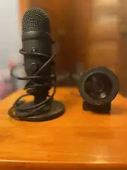 Razor camera and microphone