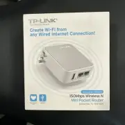 TP-Link TP-WR710N Pocket Size wifi router with USB charging port 150 Mbps 10/100