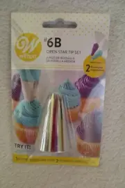 Wilton tip #6B Large set Cake Decorating Plus 2 Decorating Bags New