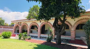 Finca Ybarra, casa de campo