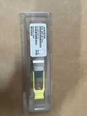 QSFP-40G-PLRL4 QSFP+ optic, up to1km over parallel SMF New