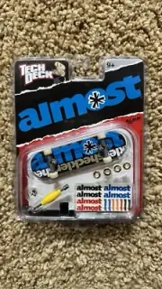 Ryan Sheckler Tech Deck Almost Skateboards