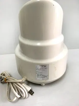 【寶來塢】KENWOOD SB-200 時尚全能果汁冰砂機 果汁機 榨汁機 研磨機 碾磨機 1.5公升 七成五新