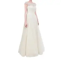 在飛比找蝦皮購物優惠-白色點點多層硬挺紗裙禮服婚紗