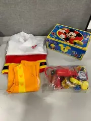 Micky Mouse Helping Hands Dress Up Trunk