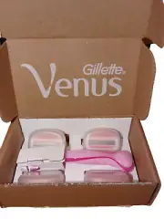 Gillette Venus ComfortGlide Women's Razor 1 Handle + 4 Blade Refills White Tea