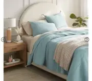 Double Cloth King Quilt +2 King Shams- Threshold Light Teal Blue