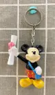 【震撼精品百貨】Micky Mouse_米奇/米妮 ~造型鑰匙圈~米奇拿信#32541