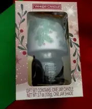 Brand New Yankee Jar Candle & Shade Balsam & Cedar Scented, Green