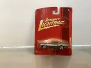 JOHNNY LIGHTNING 1968 SHELBY GT500KR